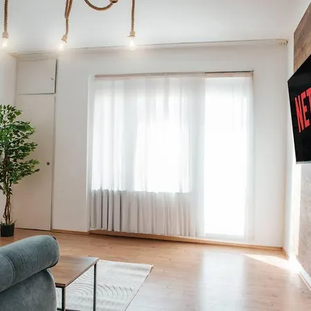 Bright & Grey - Netflix - - Wifi - 4 Person *