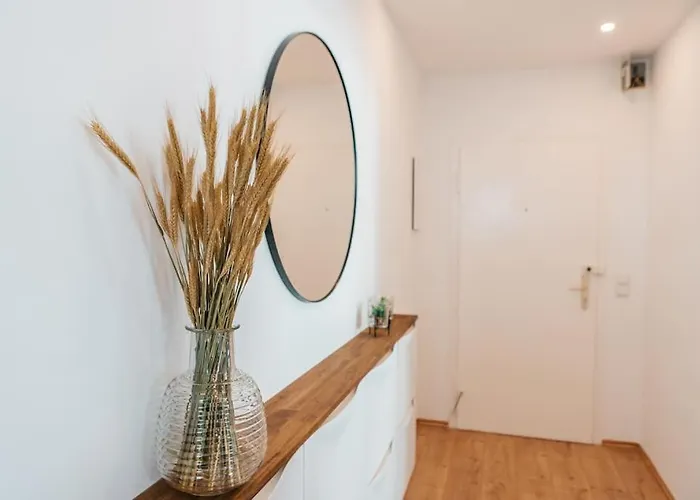 Bright & Grey - Netflix - - Wifi - 4 Person * Essen