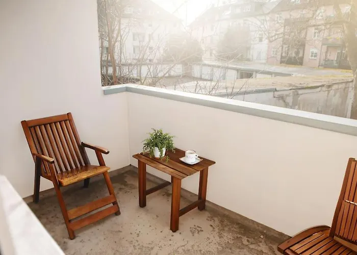 Bright & Grey - Netflix - - Wifi - 4 Person Lejlighed Essen