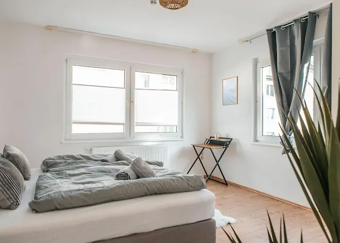 Bright & Grey - Netflix - - Wifi - 4 Person