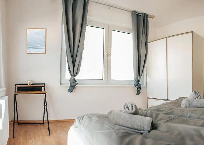 Appartamento Bright & Grey - Netflix - - Wifi - 4 Person *